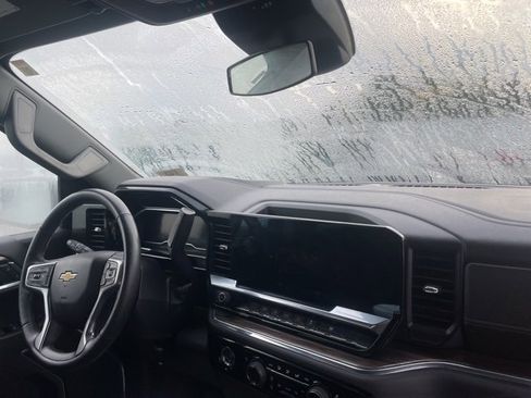 Used 2023 Chevrolet Silverado 1500 LT image 25