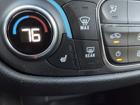 Used 2022 Chevrolet Equinox LT image 14