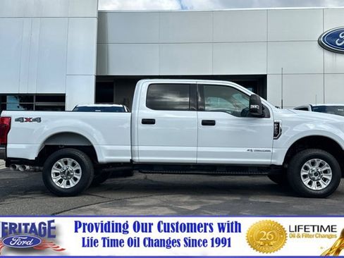 Certified 2022 Ford F250 XLT image 3