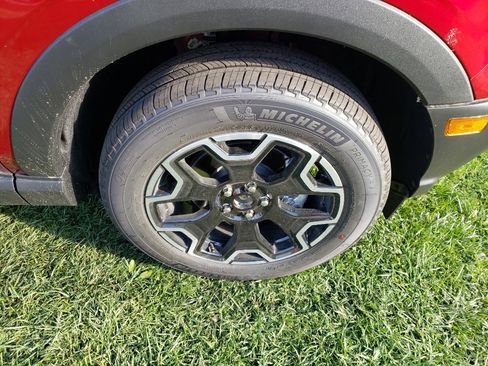 New 2025 Ford Bronco Sport Outer Banks w/ Outer Banks Tech Package+ AWD/4WD image 14