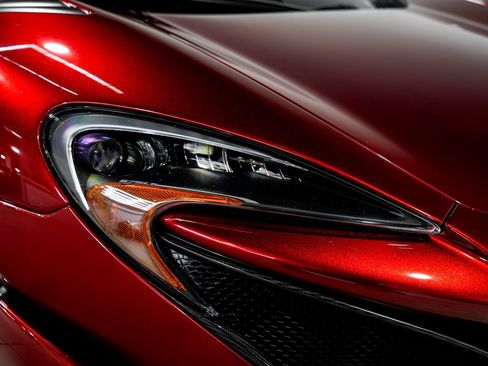 Used 2016 McLaren 675LT Coupe RWD image 35