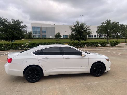 Used 2020 Chevrolet Impala LT FWD image 11