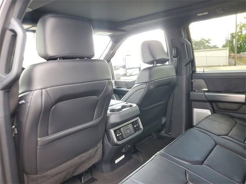 New 2025 Ford F250 Platinum w/ FX4 Off-Road Package image 12