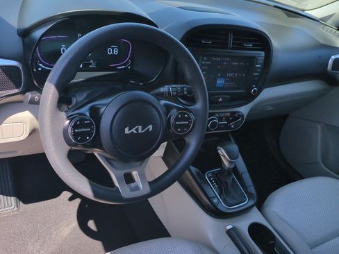 Certified 2024 Kia Soul LX w/ Option Group 015 FWD image 10