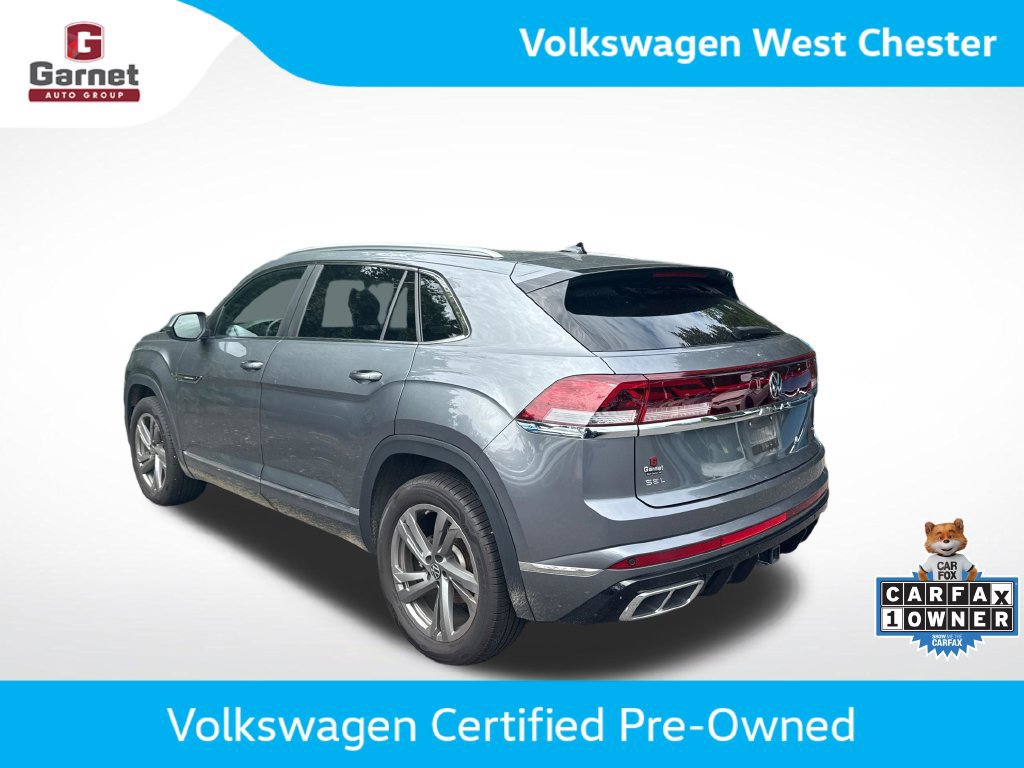 Certified 2024 Volkswagen Atlas Cross Sport SEL R-Line AWD/4WD image 3