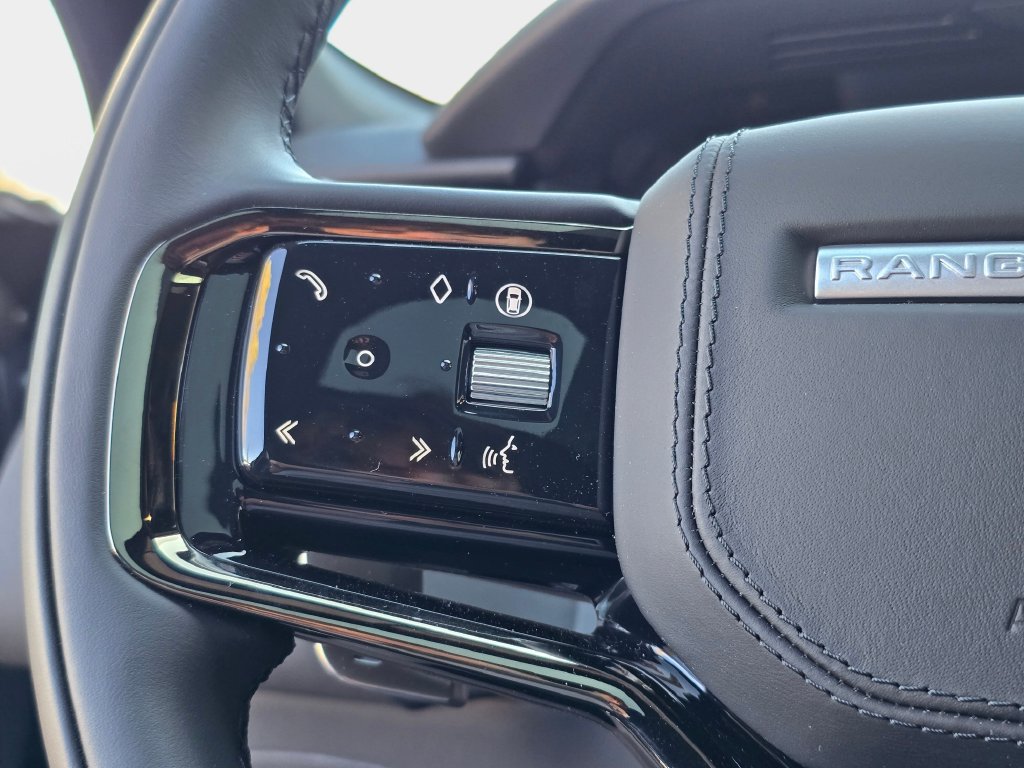 New 2026 Land Rover Range Rover Velar S AWD/4WD image 17