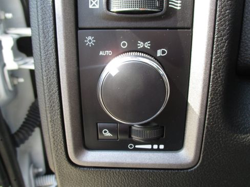 Used 2022 RAM 1500 Tradesman w/ Power & Remote Entry Group RWD image 21