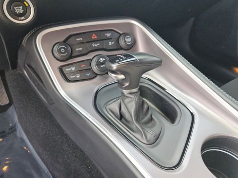 Used 2022 Dodge Challenger GT w/ Blacktop Package image 17