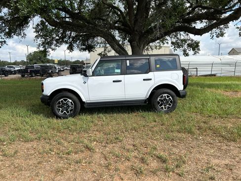 New 2026 Ford Bronco Outer Banks AWD/4WD image 38