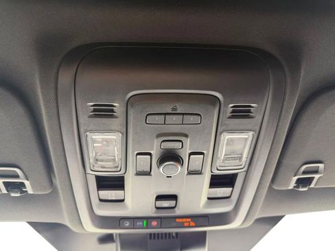 Used 2024 Chevrolet Tahoe Z71 w/ Luxury Package AWD/4WD image 21