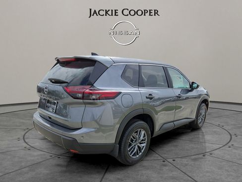 New 2026 Nissan Rogue S image 5