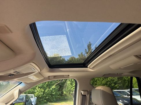 Used 2017 Chevrolet Tahoe Premier image 10