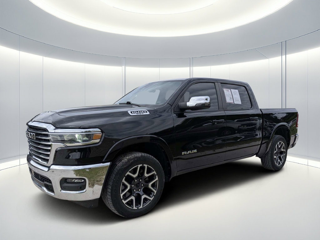 Used 2025 RAM 1500 Laramie AWD/4WD image 8