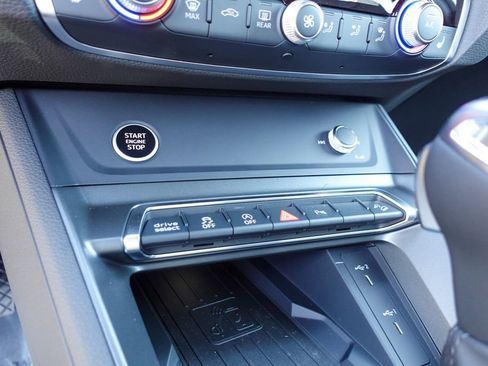 New 2025 Audi Q3 2.0T Premium w/ Convenience Package image 22