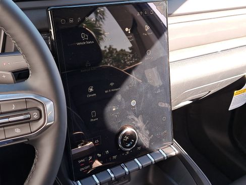 New 2026 GMC Terrain Denali w/ LPO, Black Badging Package image 29