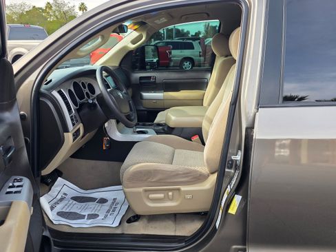 Used 2009 Toyota Tundra Crew Max Limited 5.7L image 12