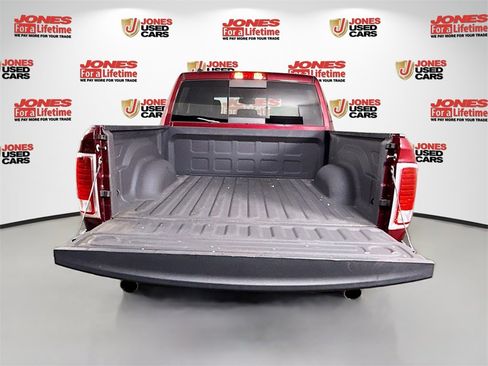 Used 2018 RAM 1500 Laramie image 29