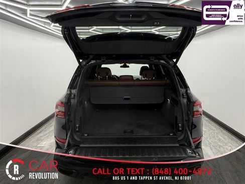 Used 2023 BMW X5 sDrive40i w/ M Sport Package RWD image 6