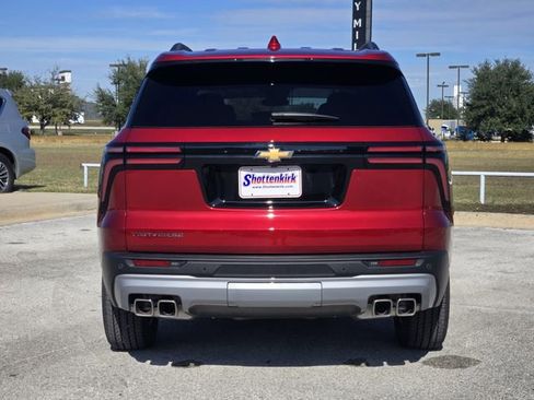 Used 2026 Chevrolet Traverse LT w/ LPO, Floor Liner Package image 7