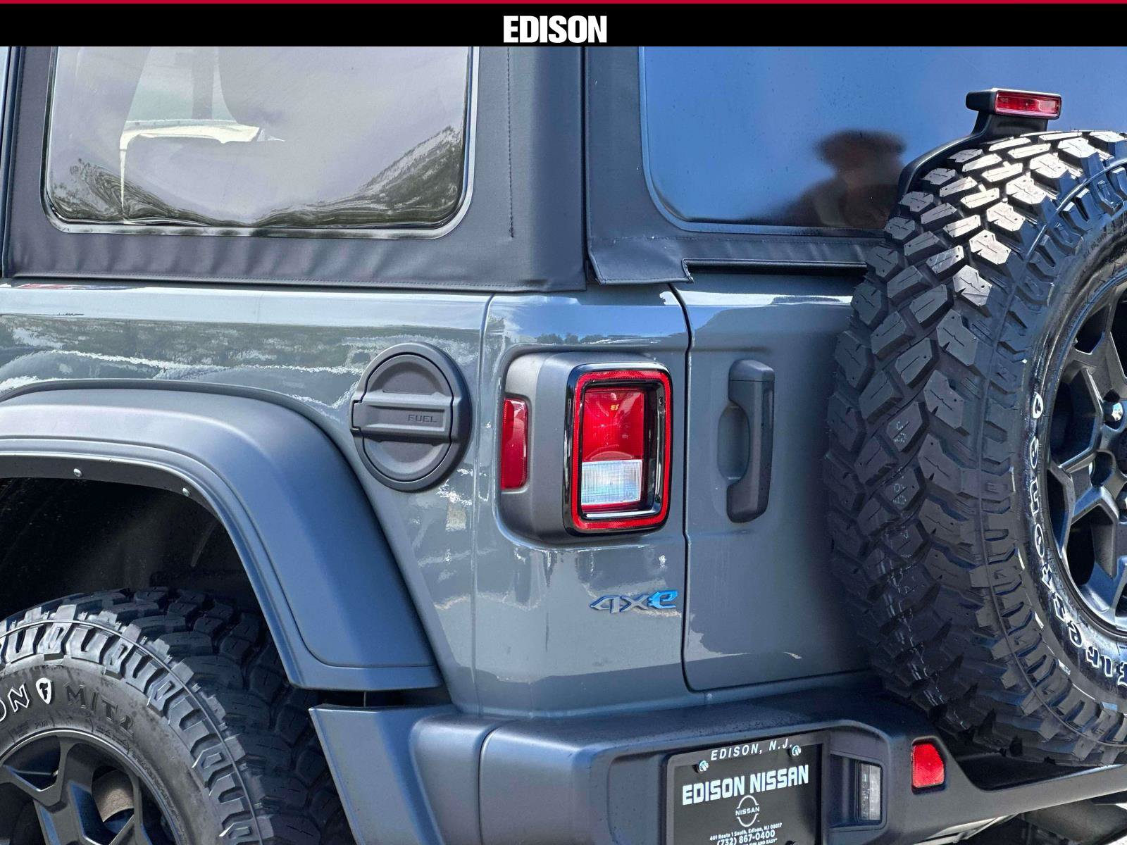Used 2023 Jeep Wrangler Unlimited AWD/4WD image 8
