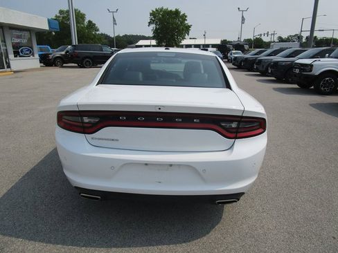 Used 2022 Dodge Charger SXT w/ Leather Interior Group image 5