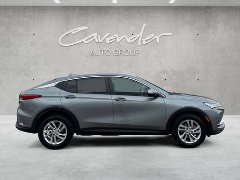 Certified 2025 Buick Envista Preferred w/ Convenience II Package image 17