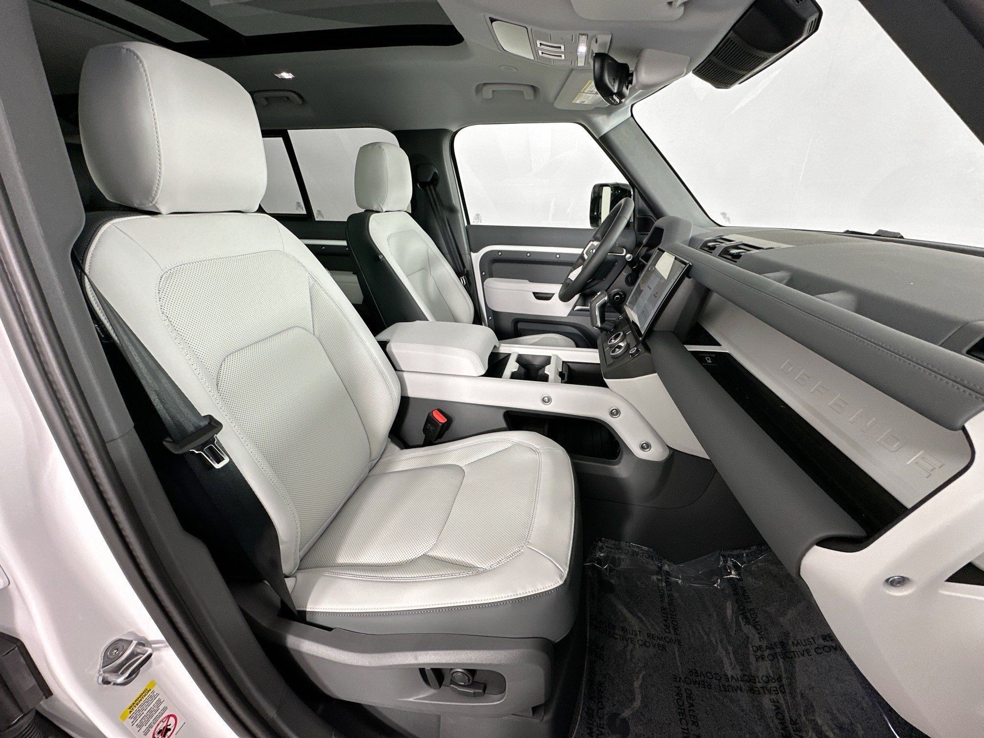 Certified 2026 Land Rover Defender 110 S AWD/4WD image 26