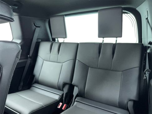 Used 2024 Lexus GX 550 image 45