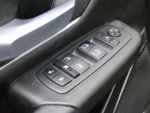 Used 2023 RAM 1500 Big Horn RWD image 31