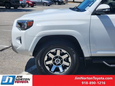 Used 2024 Toyota 4Runner TRD Off-Road Premium w/ Moonroof Package AWD/4WD image 9