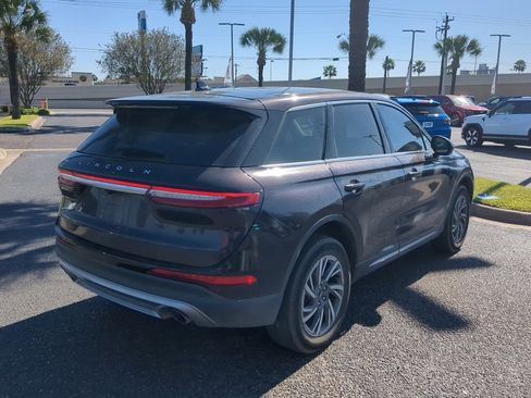 Used 2023 Lincoln Corsair FWD image 5