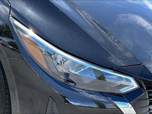 Certified 2025 Nissan Sentra S FWD image 28