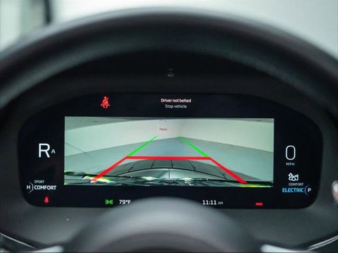 Used 2025 McLaren Artura Spider image 34