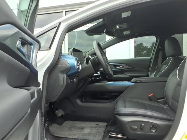 Certified 2024 Chevrolet Equinox EV LT FWD image 16