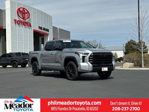 Used 2025 Toyota Tundra Limited AWD/4WD image 1