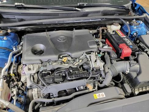 Used 2018 Toyota Camry XSE FWD image 34