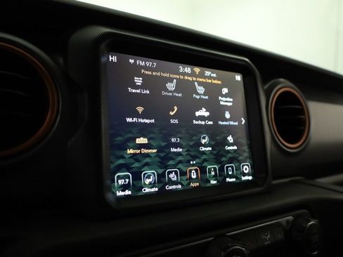 Used 2023 Jeep Gladiator Mojave w/ Cold Weather Group image 19