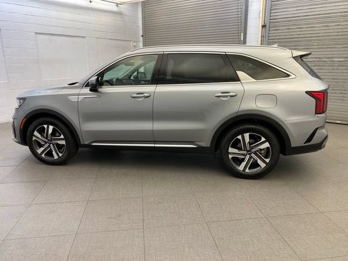 Used 2023 Kia Sorento EX AWD/4WD image 12