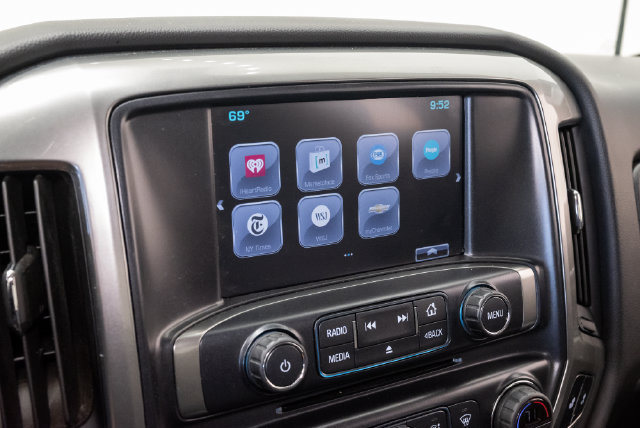 Used 2018 Chevrolet Silverado 1500 LT w/ All Star Edition AWD/4WD image 22