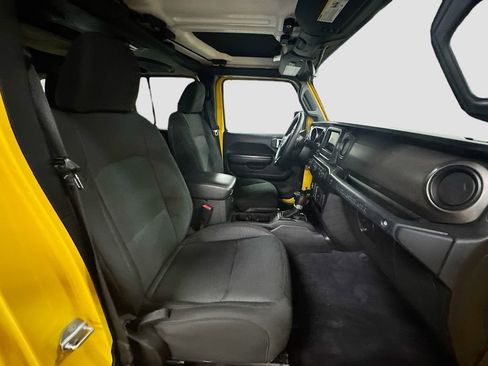 Used 2020 Jeep Wrangler Unlimited Willys image 30