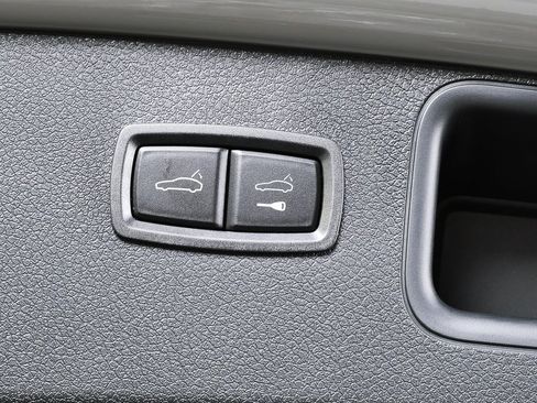 New 2026 Porsche Macan S image 33