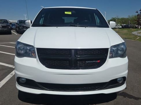 Used 2017 Dodge Grand Caravan SXT w/ Blacktop Package image 3