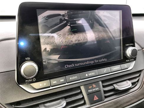 Certified 2024 Nissan Altima 2.5 SV image 17