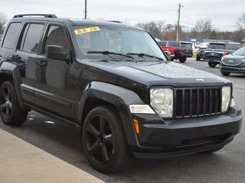 Used 2008 Jeep Liberty Sport w/ Popular Equipment Group image 7