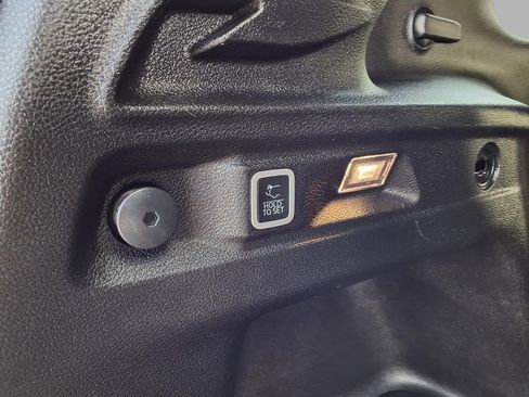 Certified 2023 Jeep Grand Cherokee L Laredo image 28