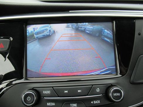 Used 2018 Buick Envision Essence FWD image 27