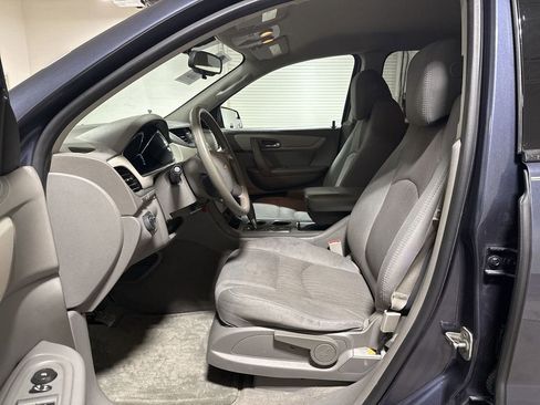 Used 2014 Chevrolet Traverse LS FWD image 19