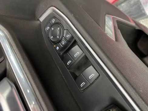 Used 2024 GMC Sierra 3500 SLT image 12