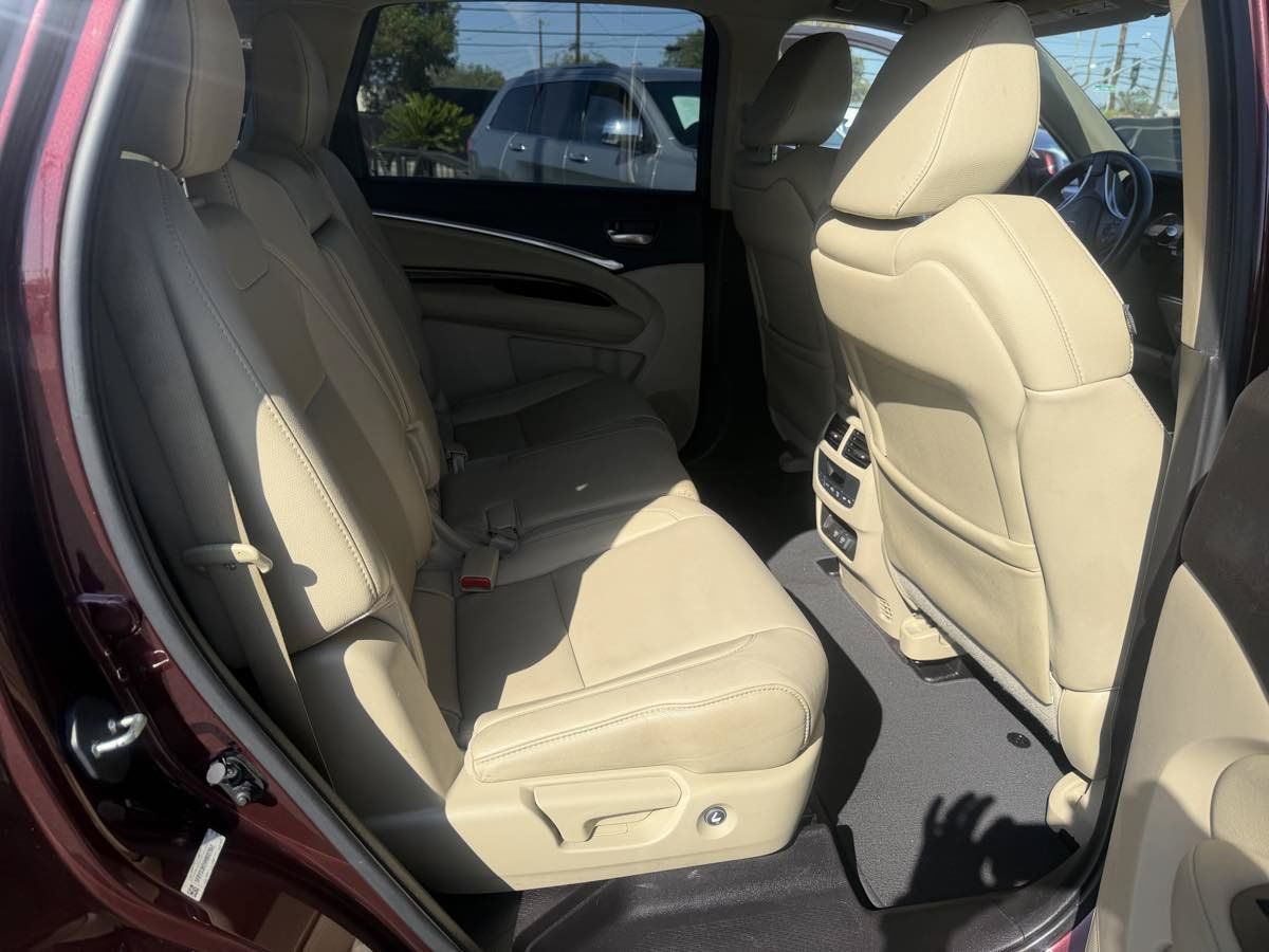 Used 2017 Acura MDX w/ Technology Package FWD image 30