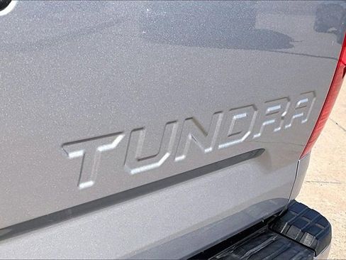 Used 2019 Toyota Tundra SR5 w/ SR5 Upgrade Package image 34